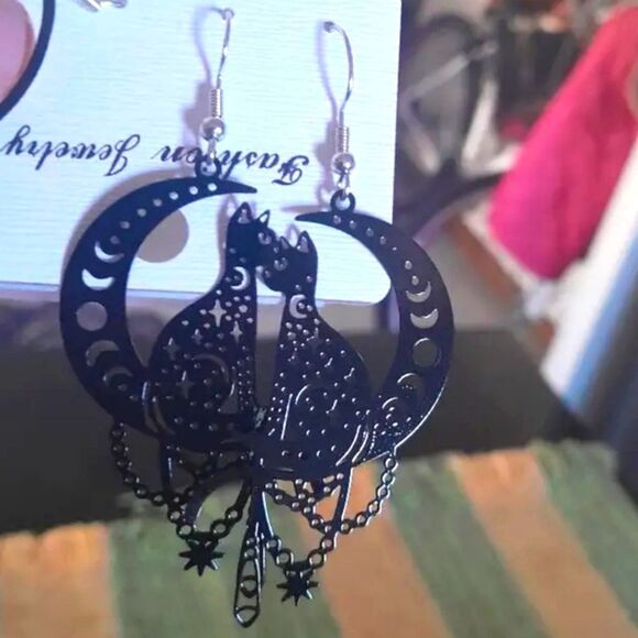 Hand crafted halloween dangle earrings - Picture 5 of 15